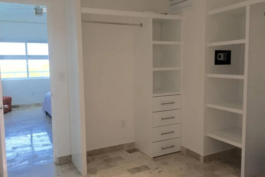 Upscale Modern Home + Rooftop Pool, TVs, AC&Wifi Puerto Morelos