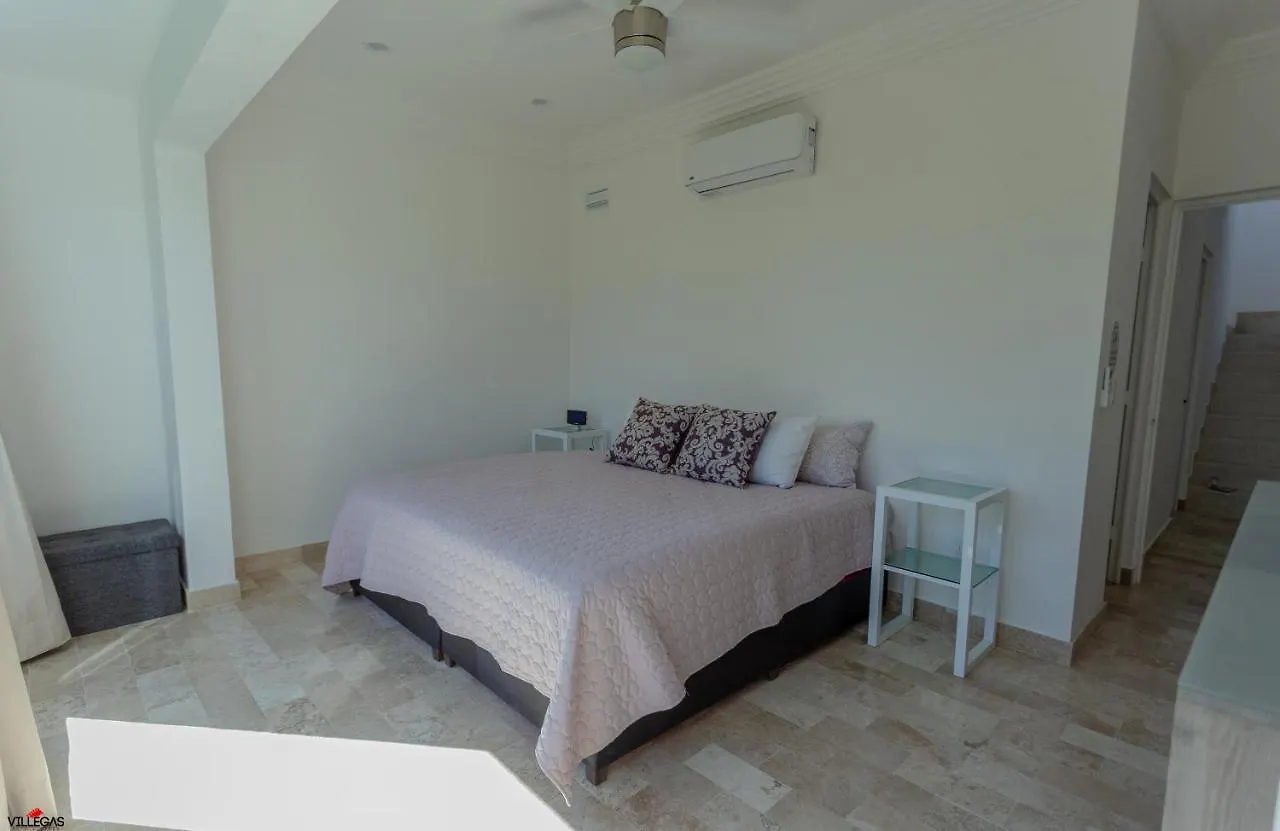 Casa vacanze Upscale Modern Home + Rooftop Pool, TVs, AC&Wifi Puerto Morelos