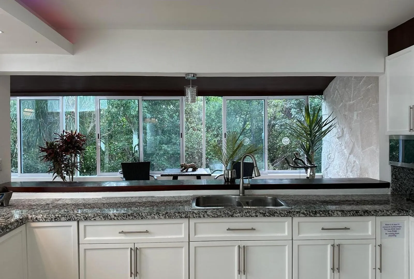 Upscale Modern Home + Rooftop Pool, TVs, AC&Wifi Puerto Morelos